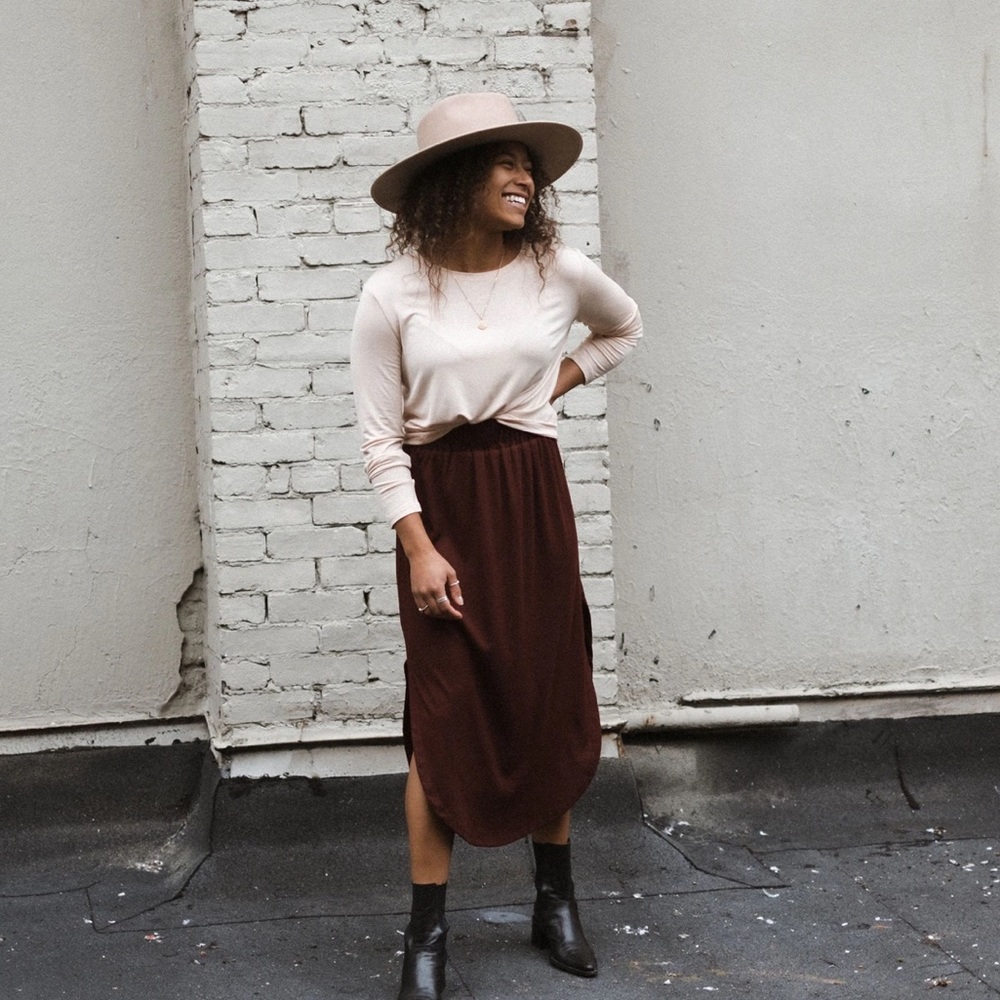 Jackson Rowe Link Skirt - L. Cranberry.